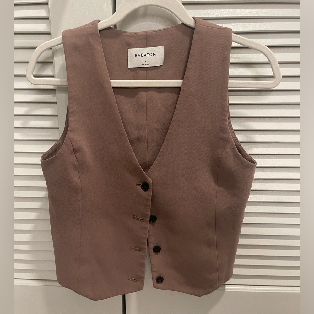 Aritzia vest